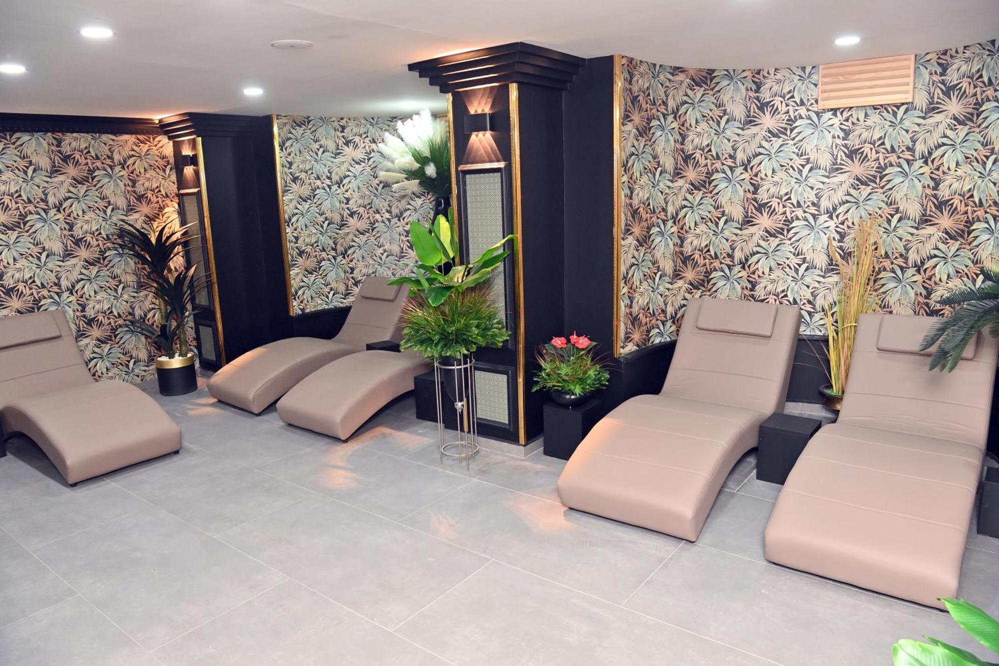 Safir Hotels 실리브리 외부 사진