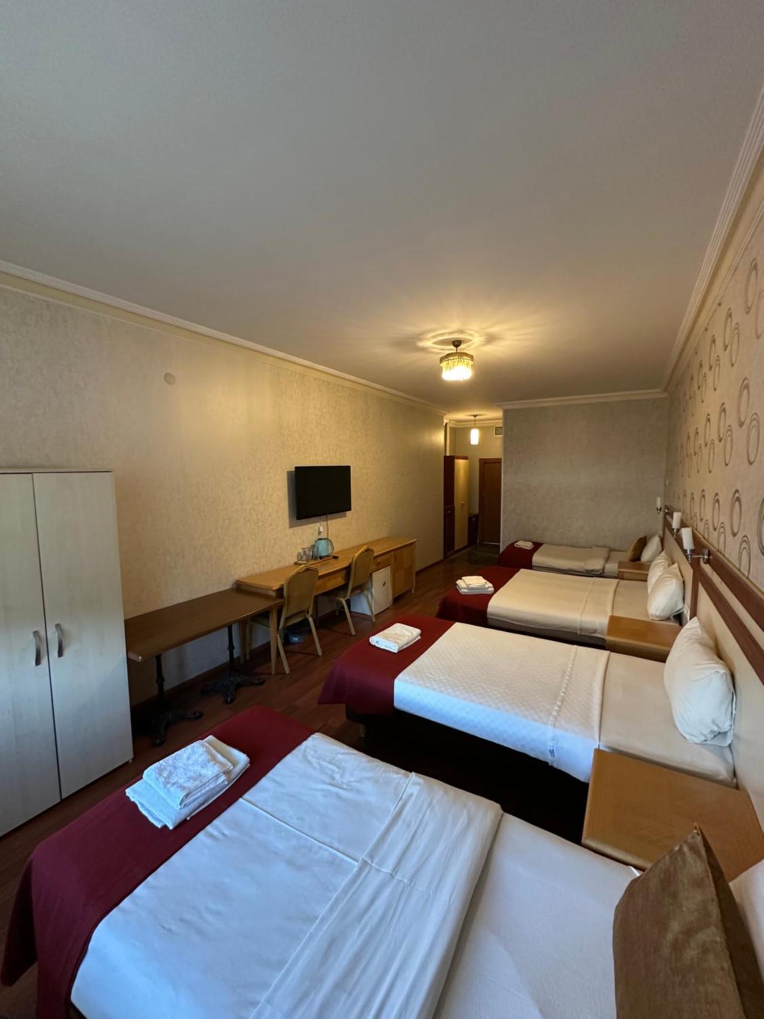Safir Hotels 실리브리 외부 사진